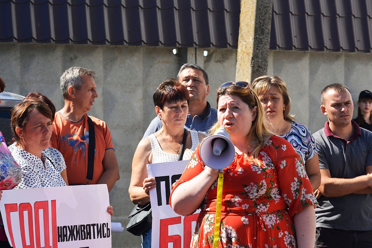 Галина Ковток: "Ми виграли всі суди проти "Гадячсиру", але грошей так і не побачили. 