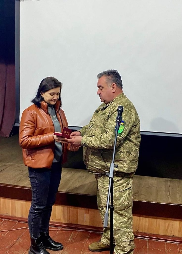 Вручення ордену родині полеглого воїна Олександра Куриленка