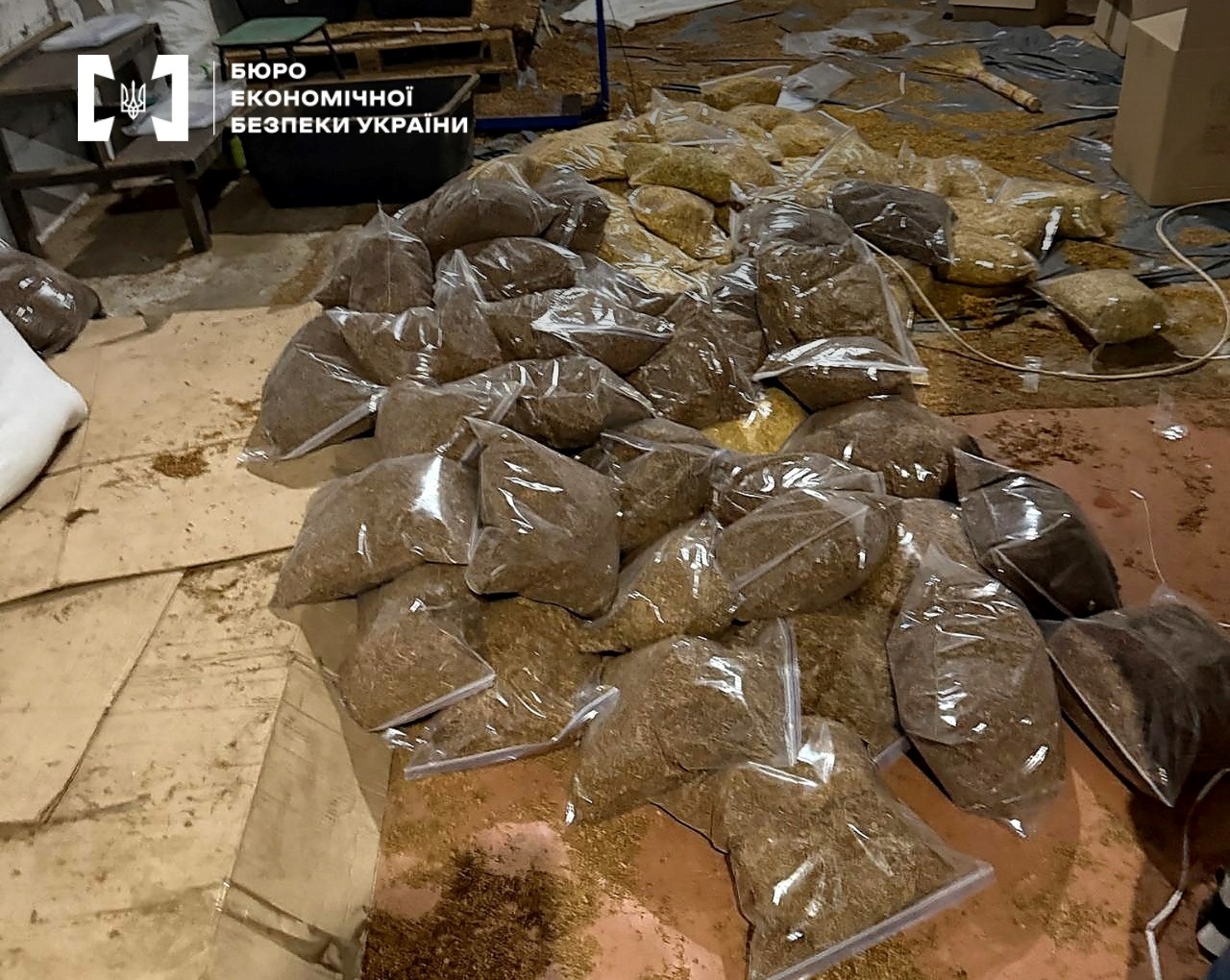 На Полтавщині викрили підпільне виробництво тютюну на майже 49 млн грн