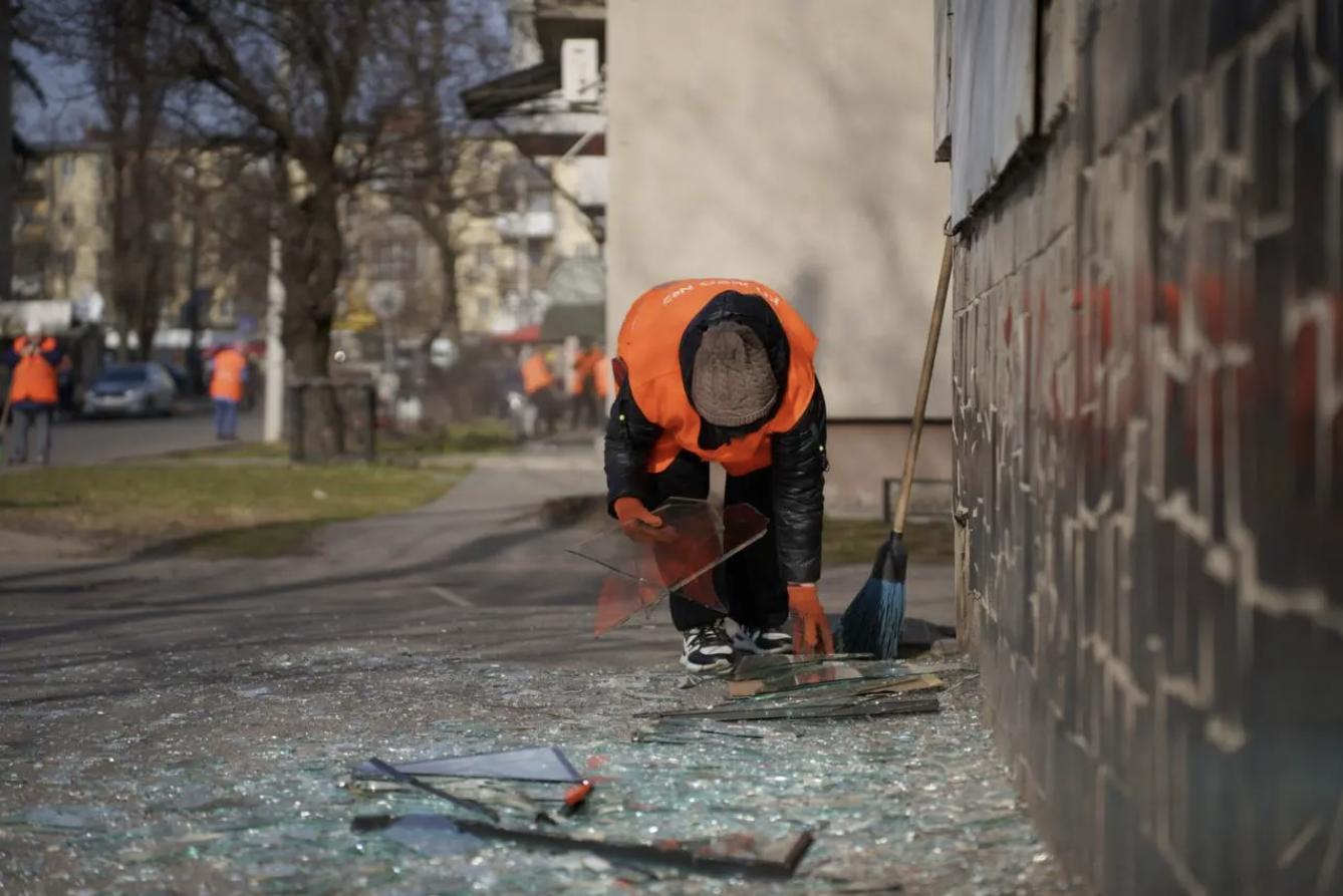 У Полтаві ліквідовують наслідки нічної атаки: є загиблі та поранені