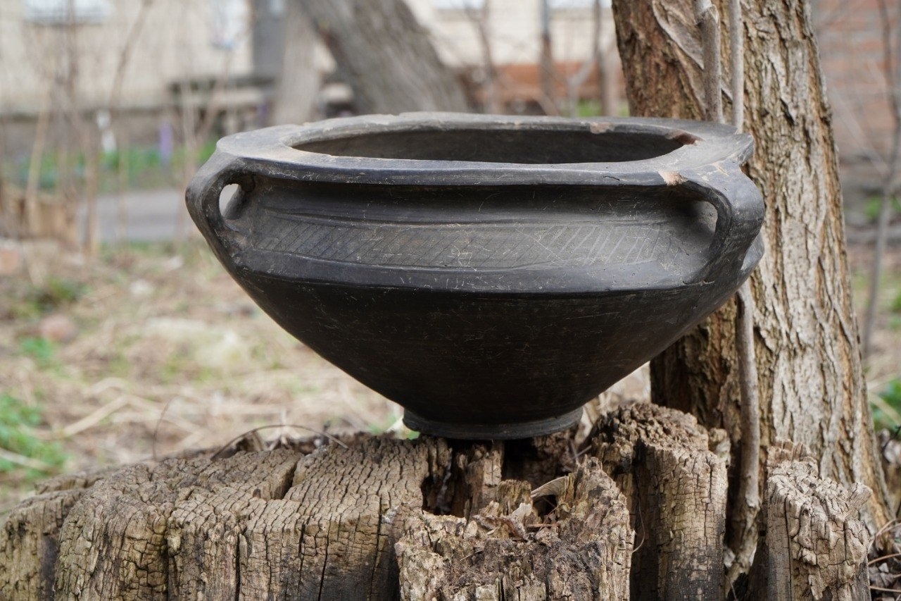 Житель Рашівки Олександр Кобізький знайшов артефакти черняхівської культури